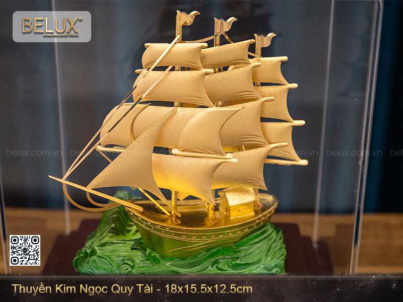 Mô hình thuyền kim ngọc quy tài dát vàng&nbsp;